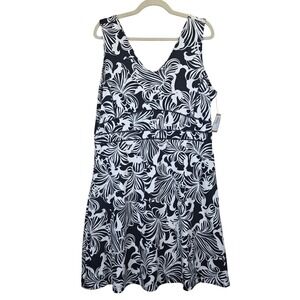 NWT Title Nine Tank Dream Dress XL Black White Floral Athleisure Activewear